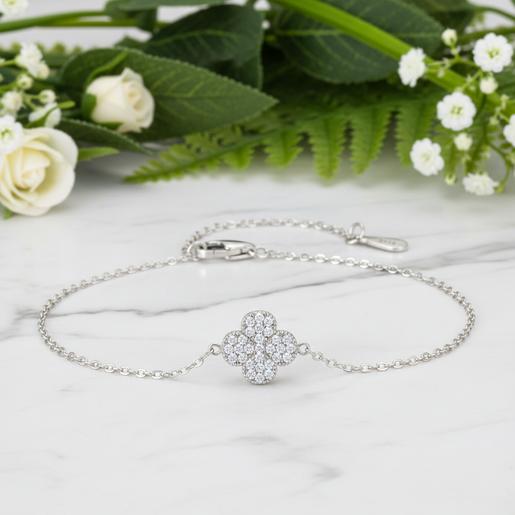 Silver Clover Bracelet - Luxury Product Photo