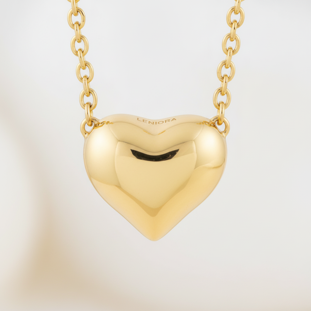 Gold Heart Necklace detail